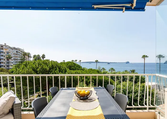 Vue Exceptionnelle Sur Du Midi En 1re Ligne- 2 * Cannes